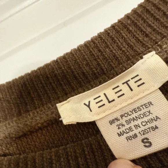 Brown Women's Sweater Pullover - Picture 3 of 3